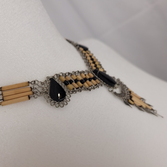 Peruvian Quills and Lapis Chocker Necklace - Picture 3 of 4